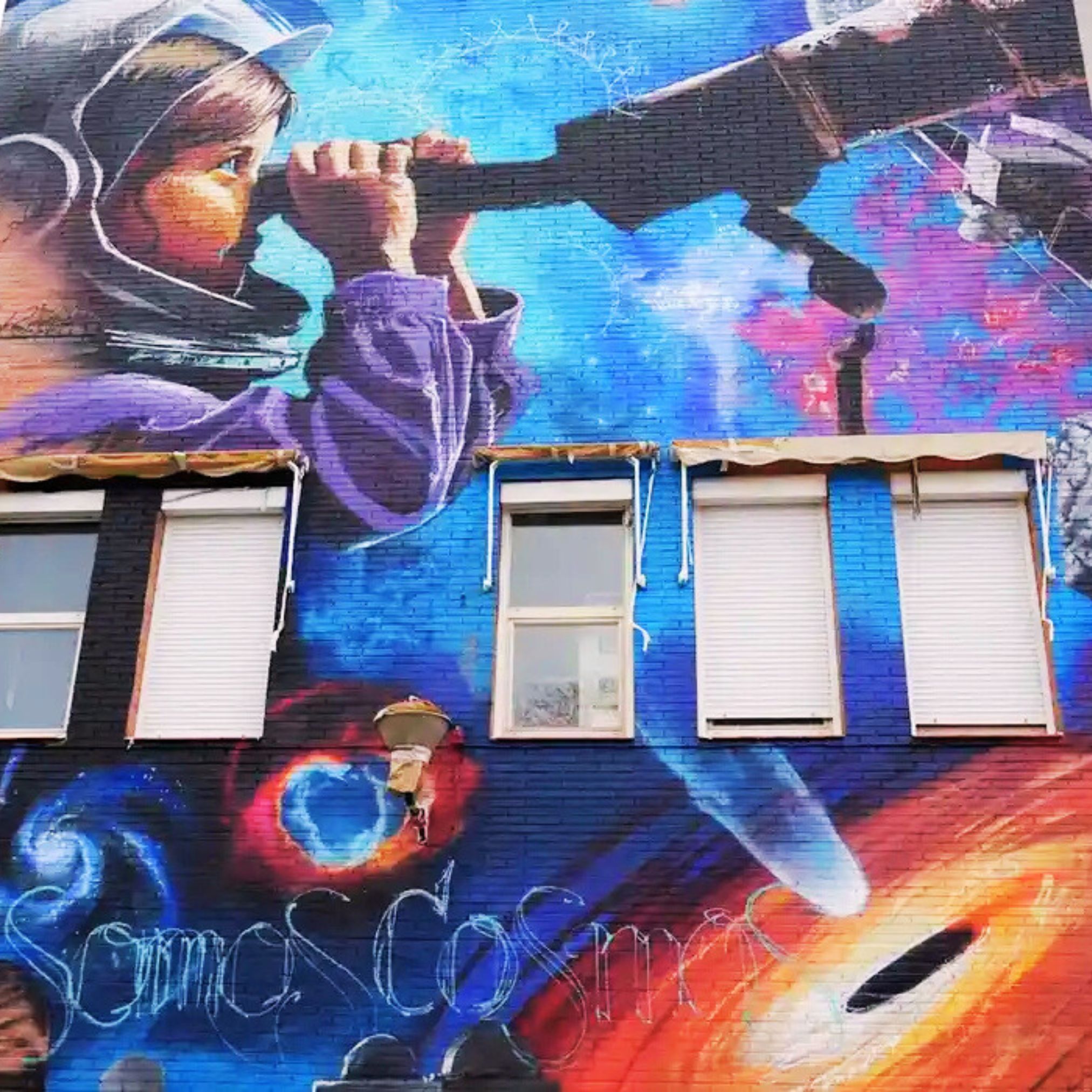 La fachada del Instituto de Astrofísica de Andalucía (IAA-CSIC), por El Niño de las Pinturas